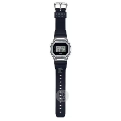 CASIO-GM-5600RI20-1JR-strap