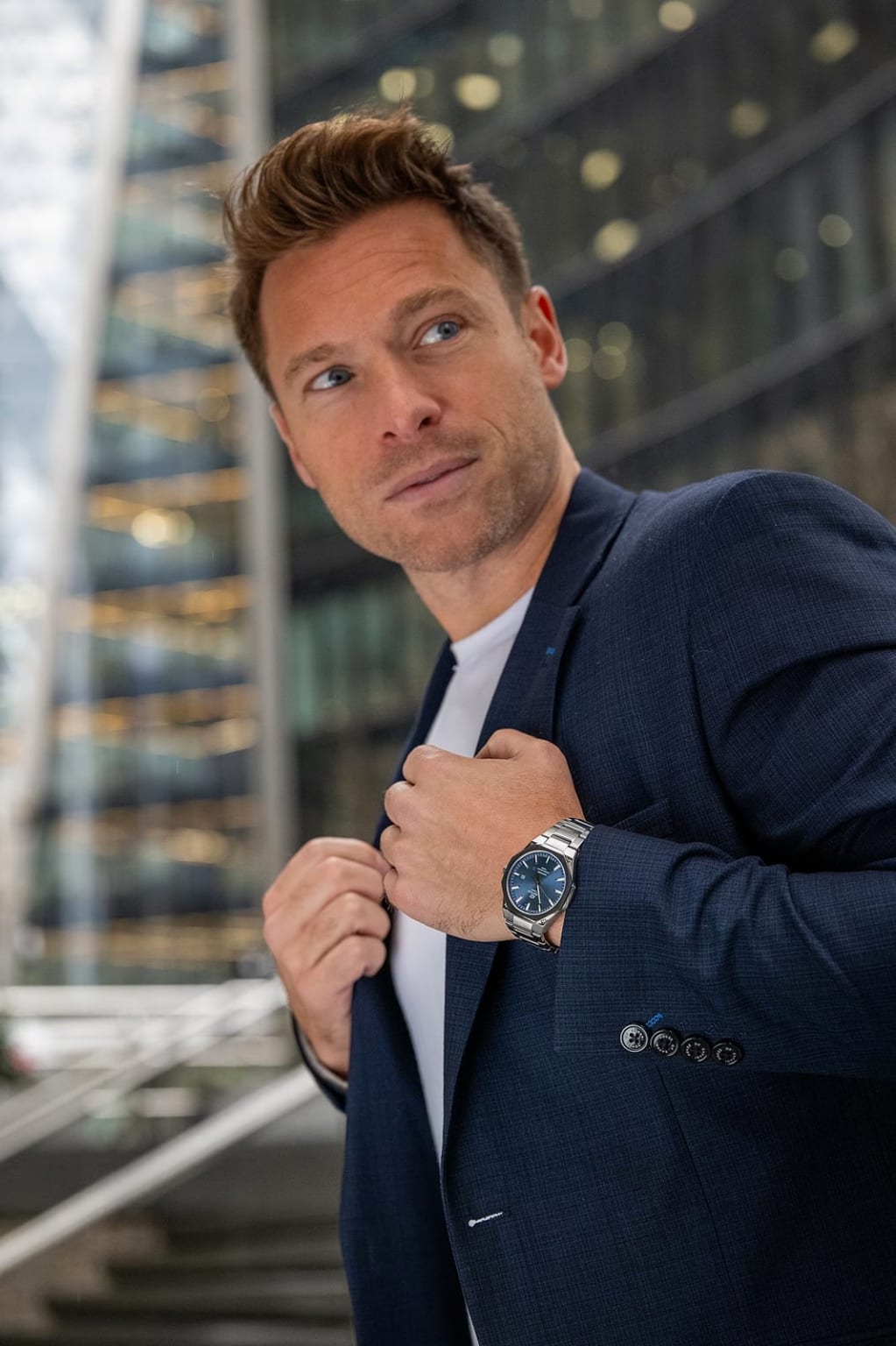 Casio Edifice 藍色錶面藍寶石水晶不鏽鋼纖薄手錶 EFR-S108D-2AVUEF - detail photo 6