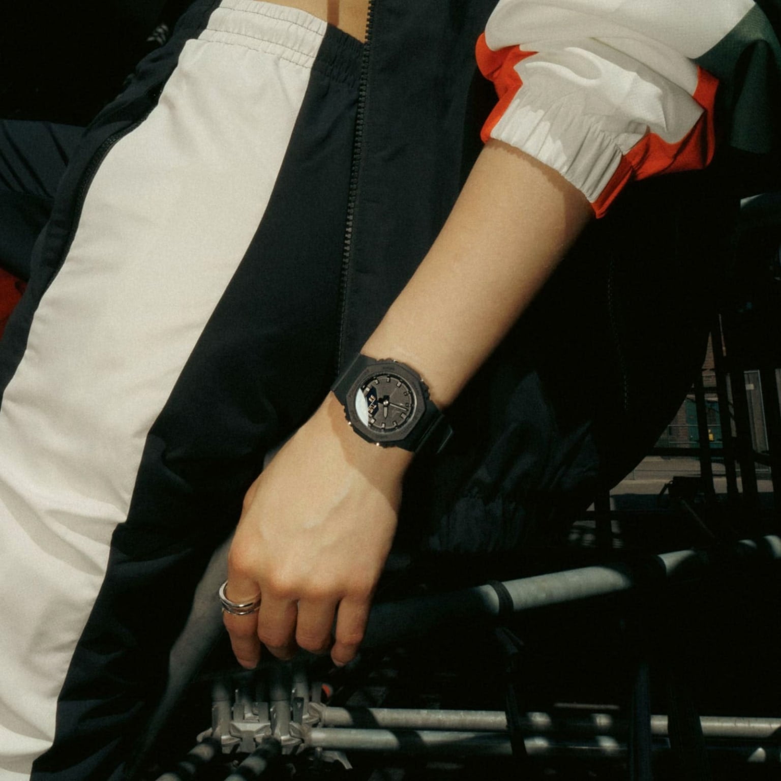 卡西歐 GMA-P2100BB-1AER - 其他角度（6）
