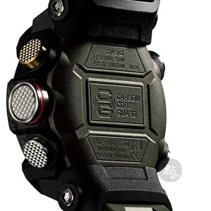 CASIO GG-B100-1A3DR G-Shock 樹脂錶帶 200米防水 - 錶背細節，展示Carbon Core Guard標誌