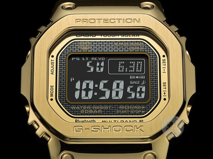 GMW-B5000GD-9JR close up