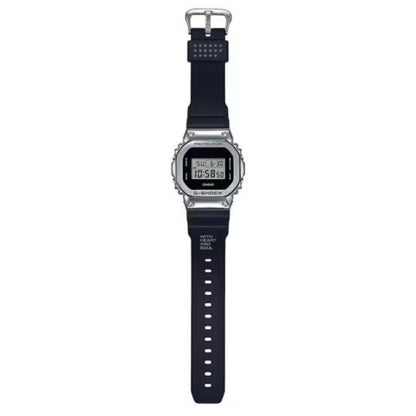 CASIO-GM-5600RI20-1JR-strap